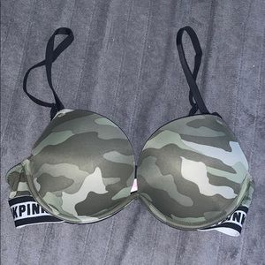 Victoria’s Secret Pink super push up bra